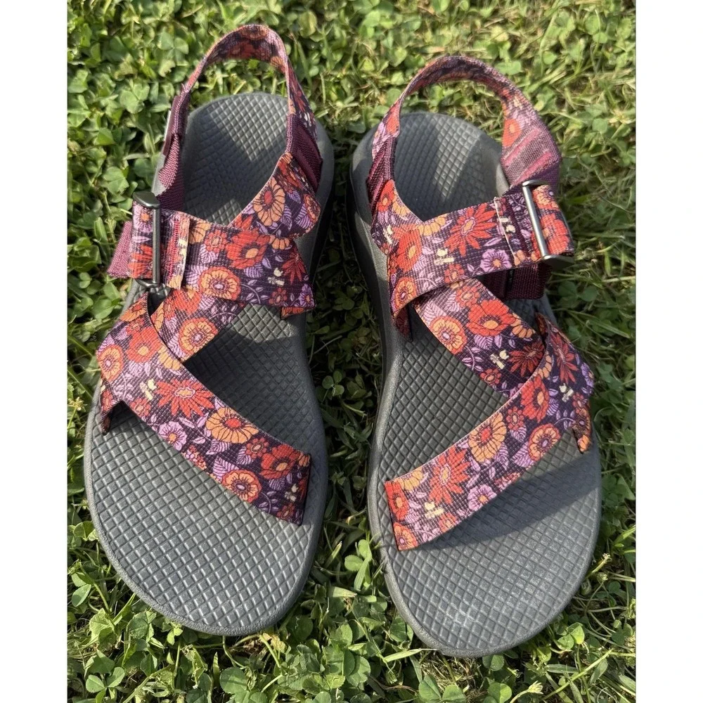 Chaco Cloud Sandals Womens Size 8 Purple Floral Strappy Adjustable Sport Comfort - Picture 6 of 8